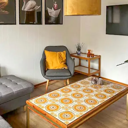 3 Bedroom Cozy In Holiday home