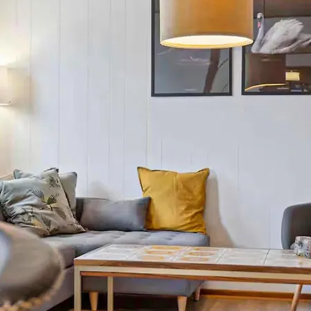 3 Bedroom Cozy In