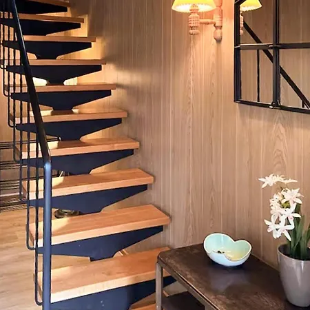 3 Bedroom Cozy In *