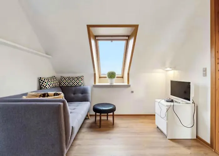 3 Bedroom Cozy In *