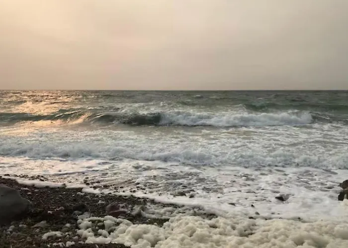 3 Bedroom Cozy In Holiday home